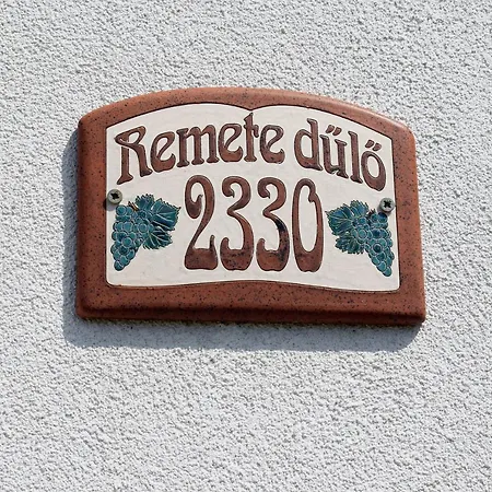 Remete-lak Guest house